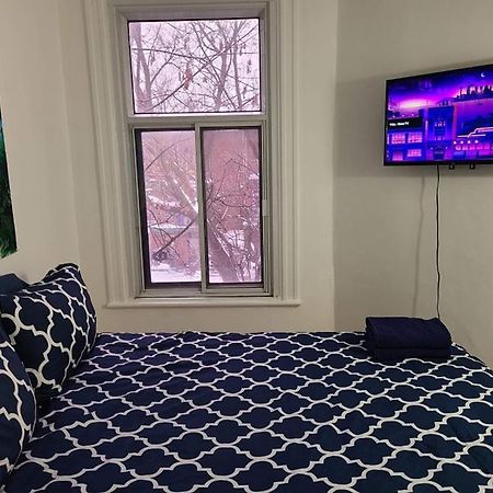 مونتريال Tv + Netflix / High Speed Internet / Room C المظهر الخارجي الصورة